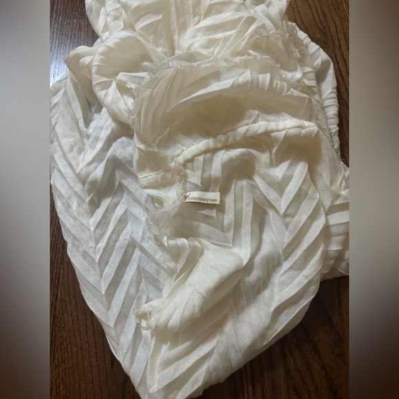 Chevron Patterned Circular Scarf - Picture 2 of 2